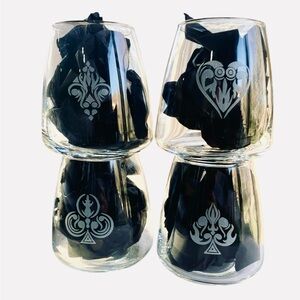 Elegant Card Suit Glass Set